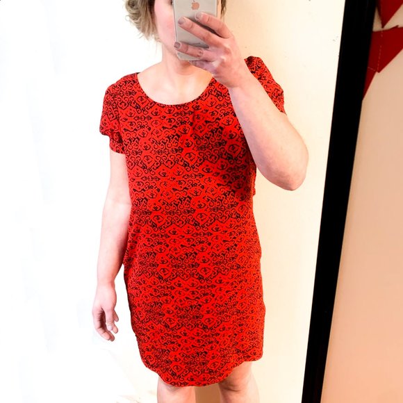 Vintage Dresses & Skirts - red dress w/short sleeves + optional tie at waist